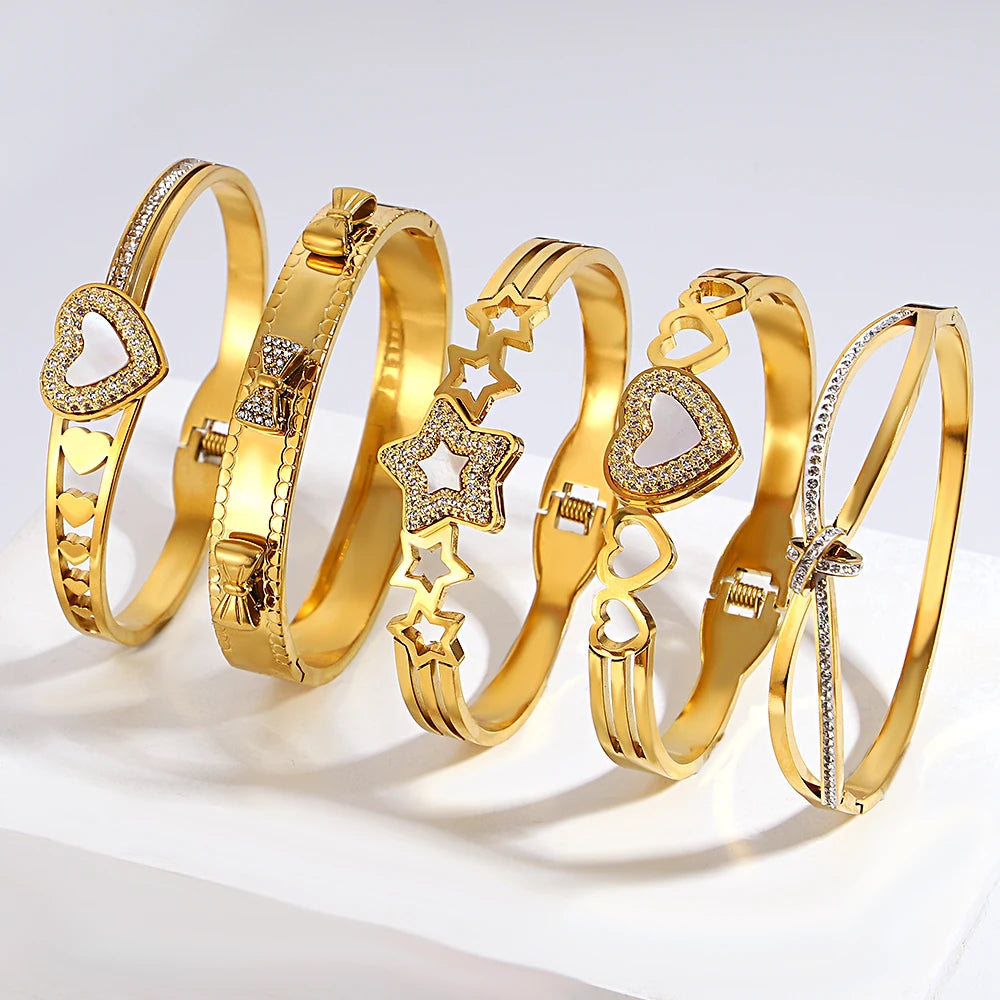 Rhinestones Bracelet with White Shell