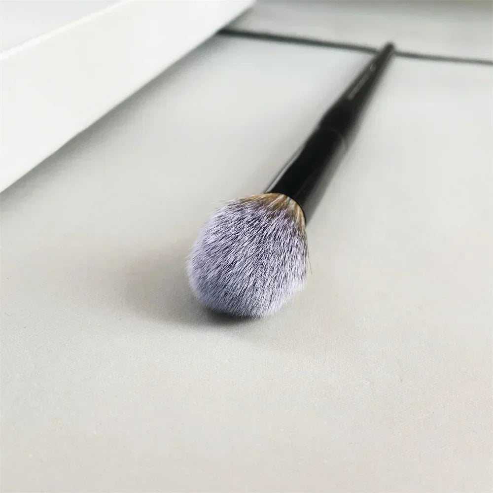The Best Powder Contour Brush 79 Soft Synthetic Hair Lightweight Highlight Sculpting Makeup Brush Cosmetic Tool
