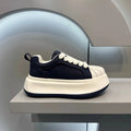 Arlo Sneaker
