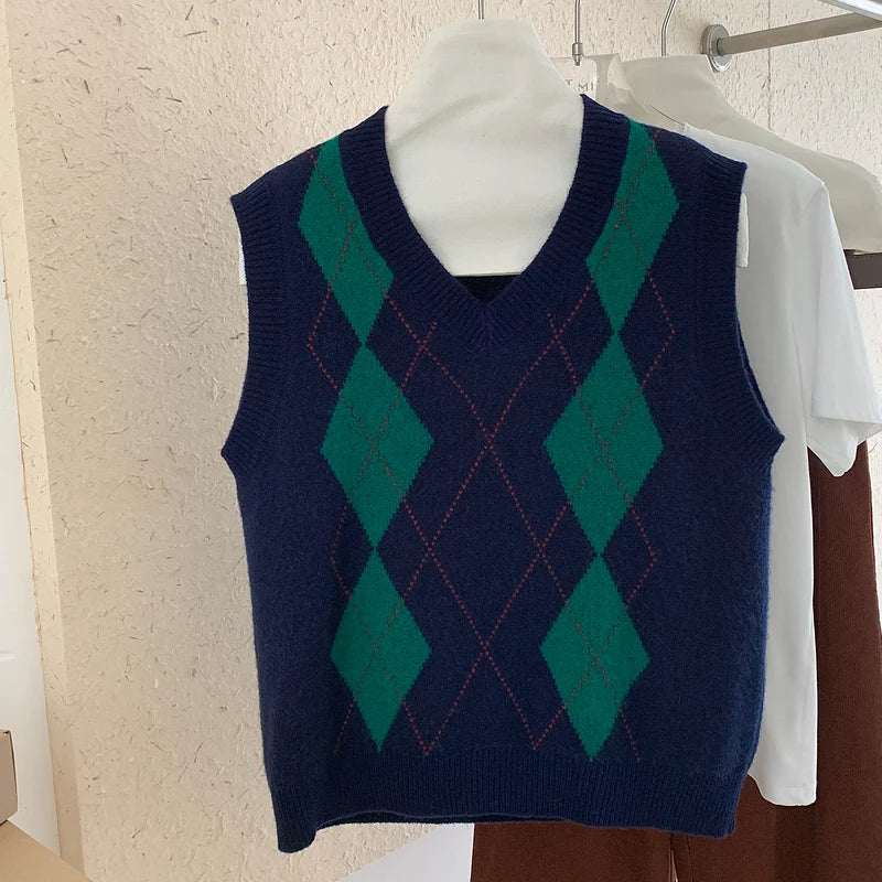 Knitted Wool V-Neck Plaid Vest