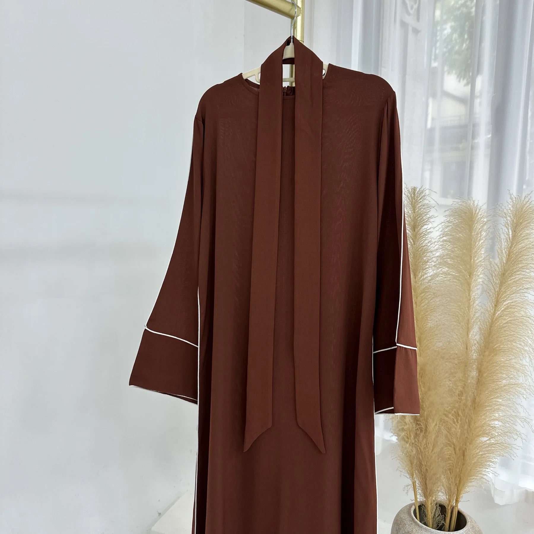 Plain Closed Abaya
