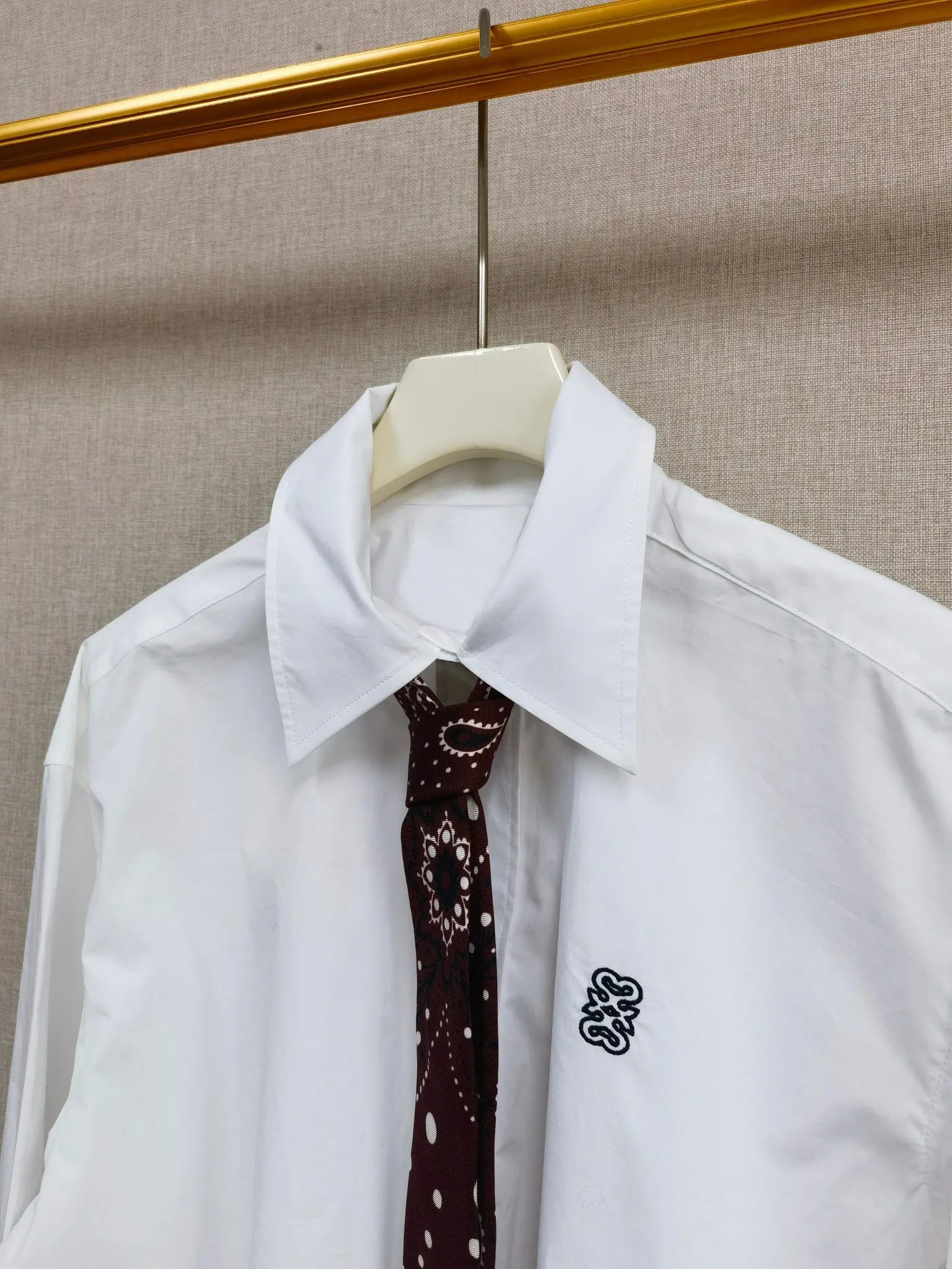 Long Sleeved Shirt Embroidered Letter