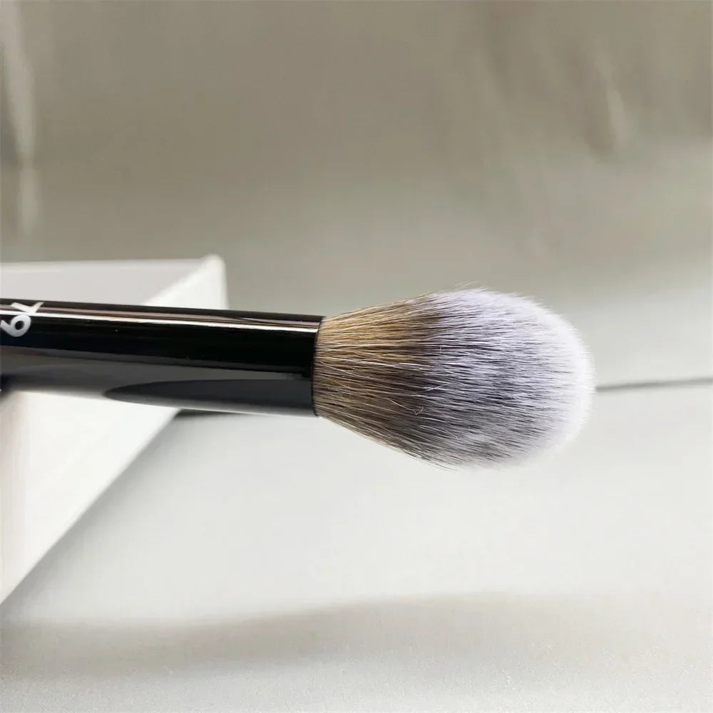 The Best Powder Contour Brush 79 Soft Synthetic Hair Lightweight Highlight Sculpting Makeup Brush Cosmetic Tool