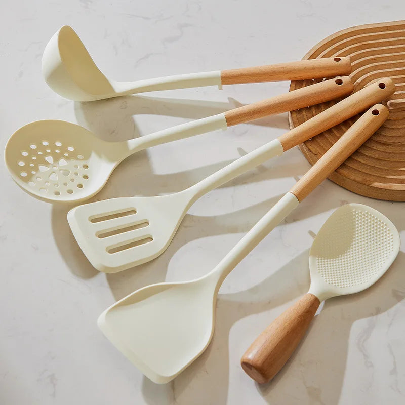 Chinese Style Silicone Wood Handle Spatula