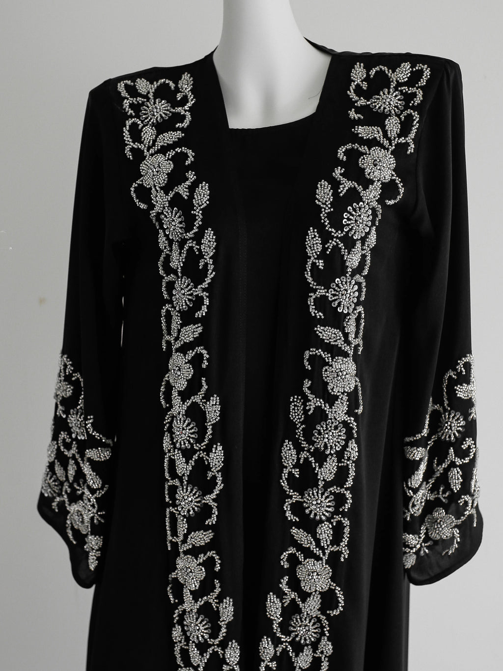 Black Silver Nail Beaded Abaya