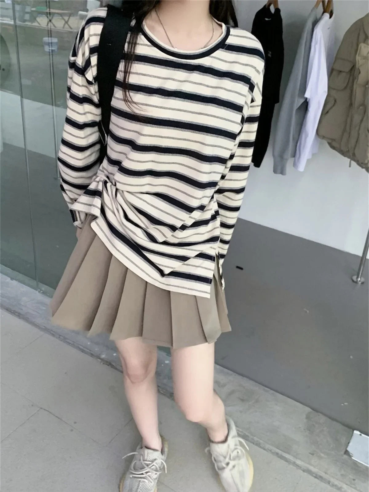 Classic and Versatile Spring Striped Women's T-shirt Kawaii Summer Long Sleeved Shirt Korean Women's Oversized Cool Top T-shirt
