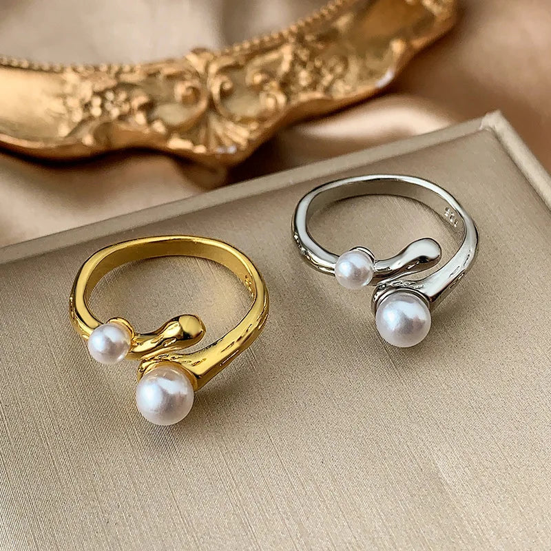 Irregular Branch Pearl Open Rings
