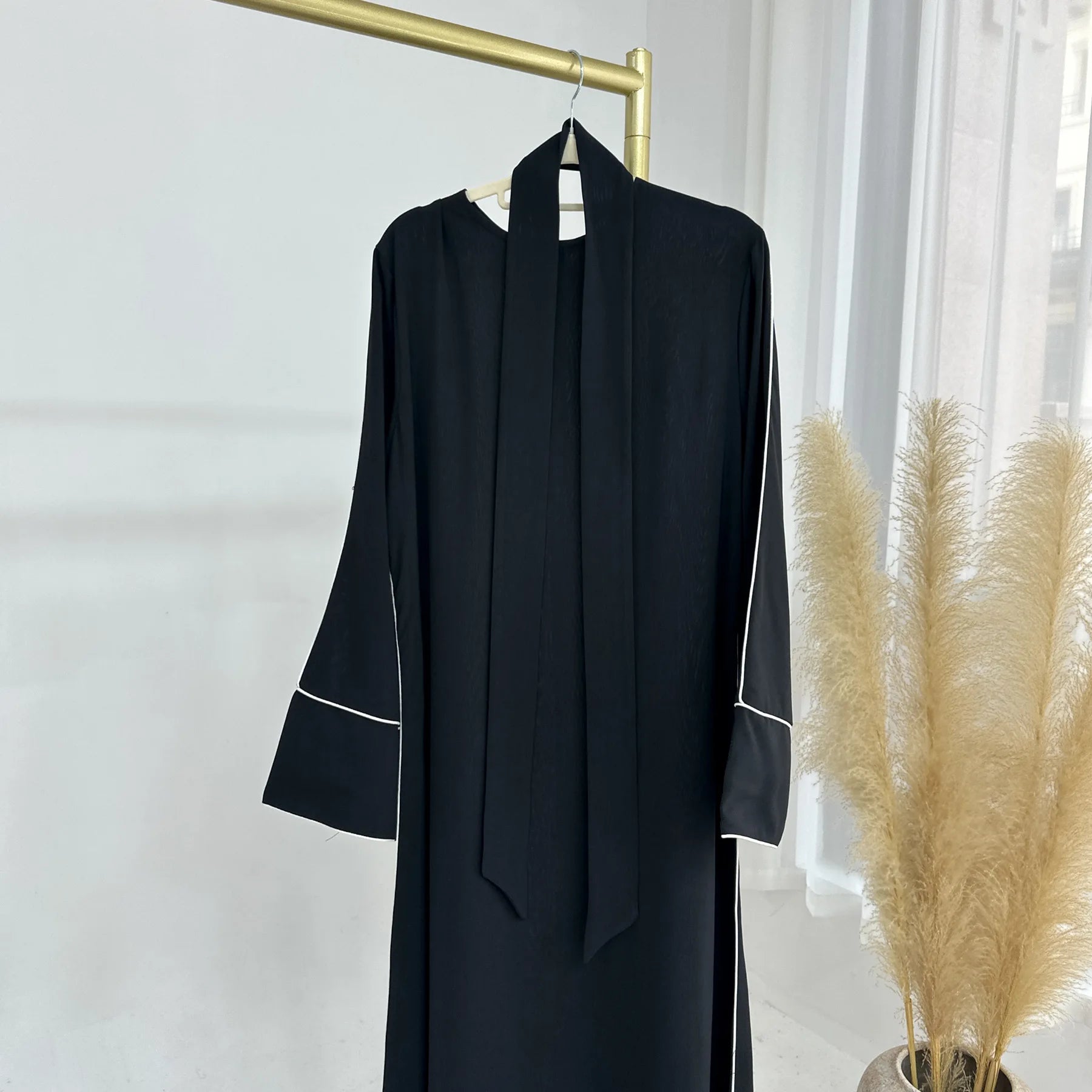 Plain Closed Abaya